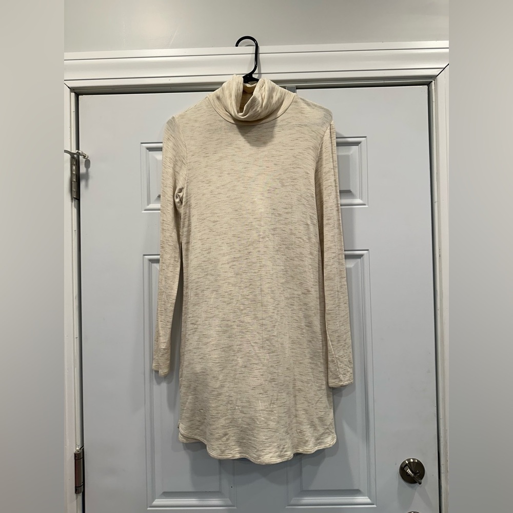 NWOT Abercrombie & Fitch S long sleeve turtle/cowl neck mini dress